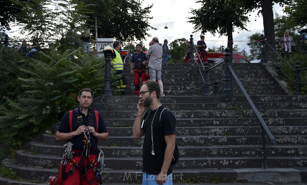 Koelner Seilbahn Gondel blieb haengen Koeln Linksrheinisch P823.JPG - Miklos Laubert